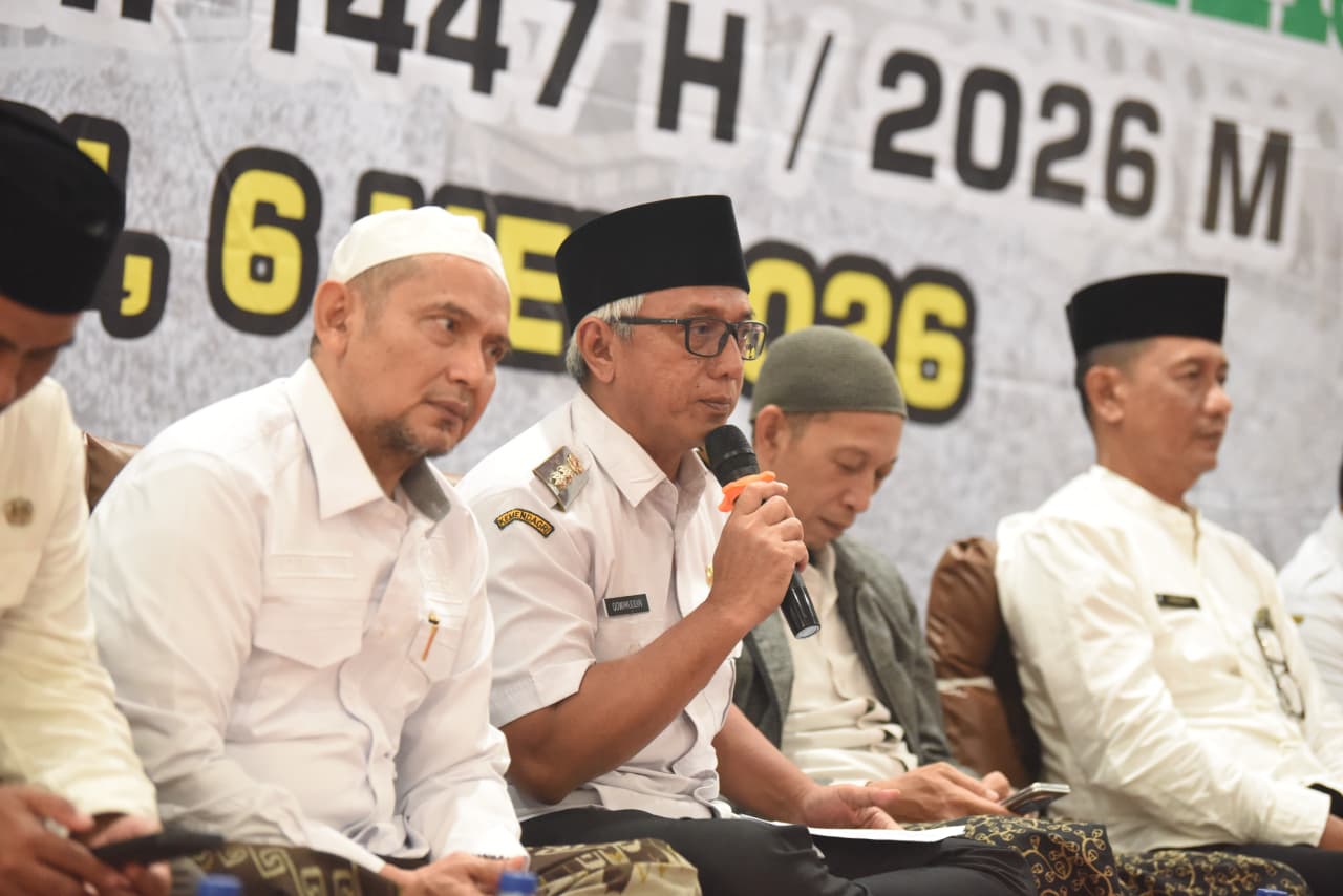 Gus Qowim Lepas 281 Jemaah Haji Kediri, Pesan Jaga Kesehatan dan Kekompakan