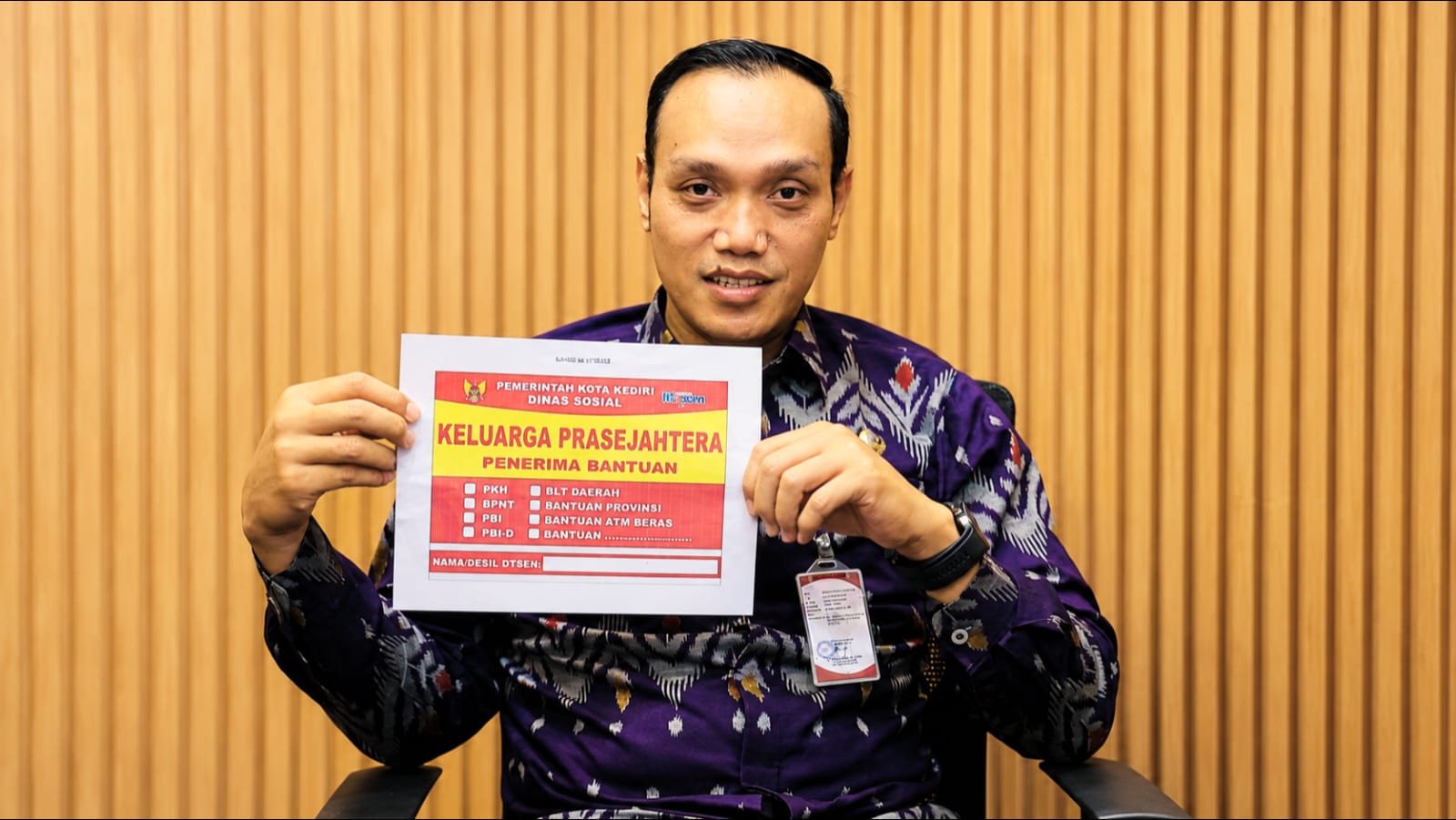 emkot Kediri Verifikasi dan Validasi DTSEN, Tandai dengan Pasang Stiker 