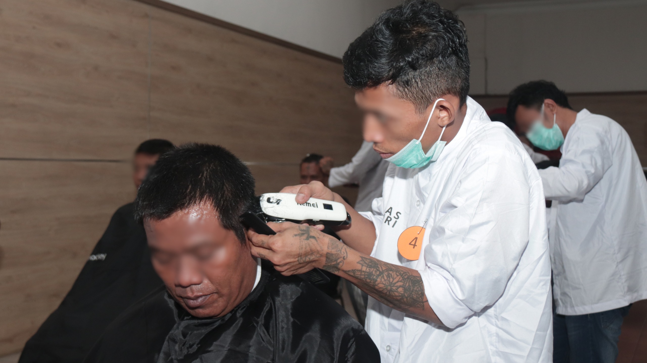 Lapas Kediri Bekali Ketrampilan dan Sertifikasi Puluhan Warga Binaan, Gelar Uji Kompetensi Babershop