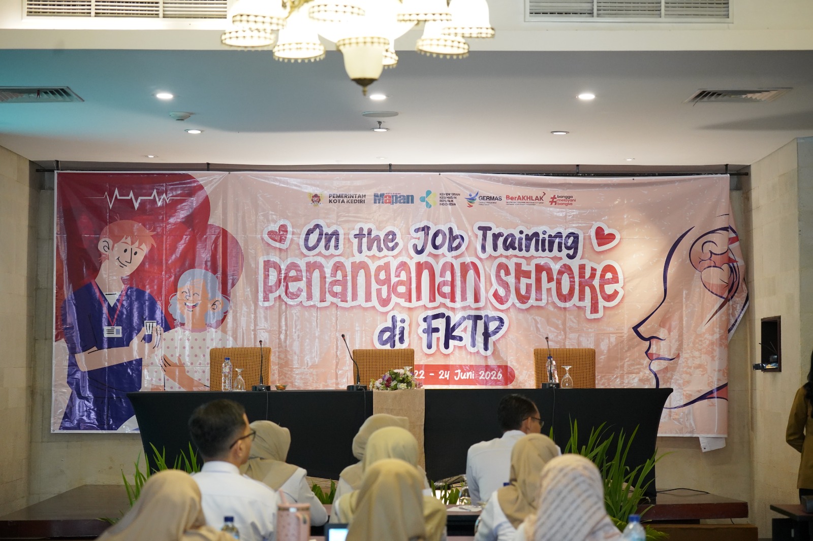 Antisipasi Tingginya Kasus Stroke, Nakes Puskesmas Kota Kediri Ikuti OJT Penanganan Stroke
