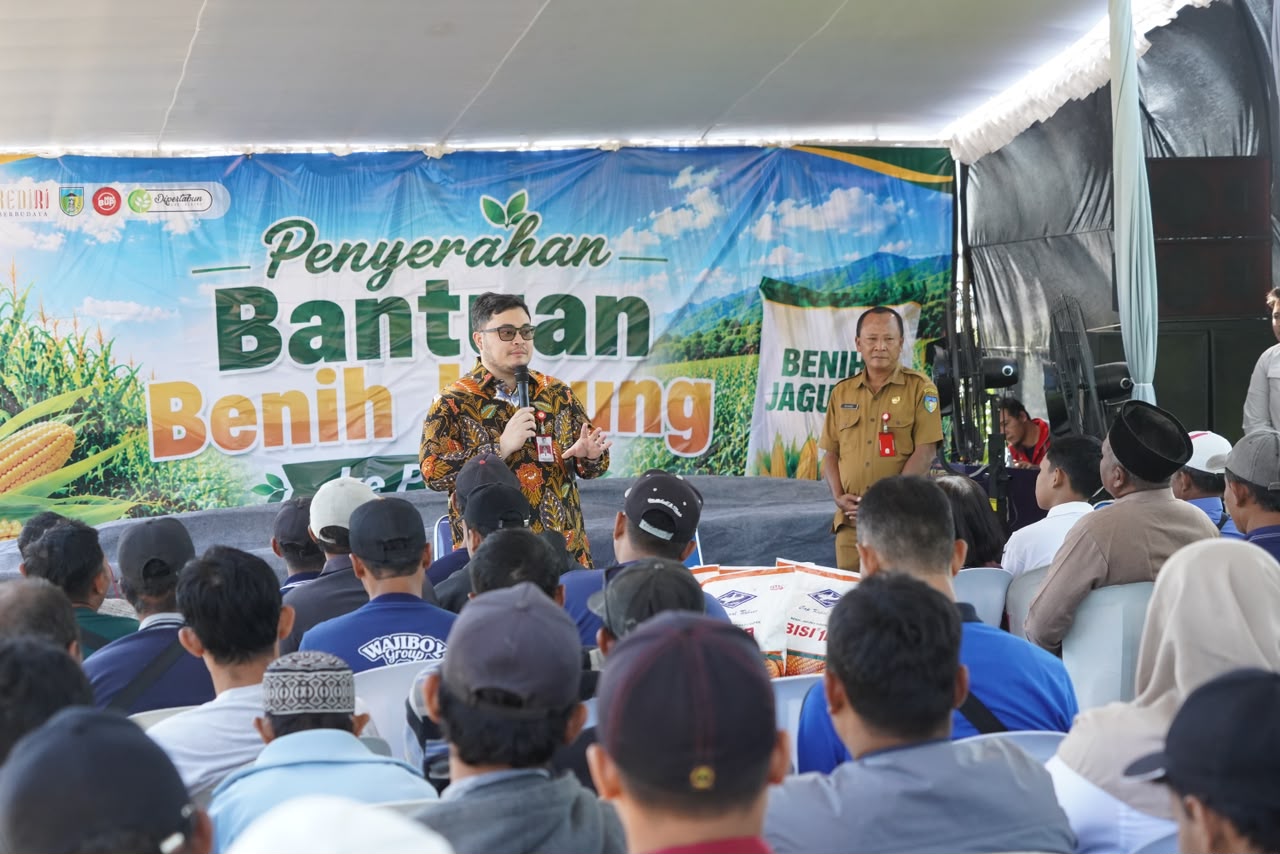 Mas Dhito Bantu Petani 200 Ton Benih Jagung Hingga Kepastian Harga Pasca Panen 
