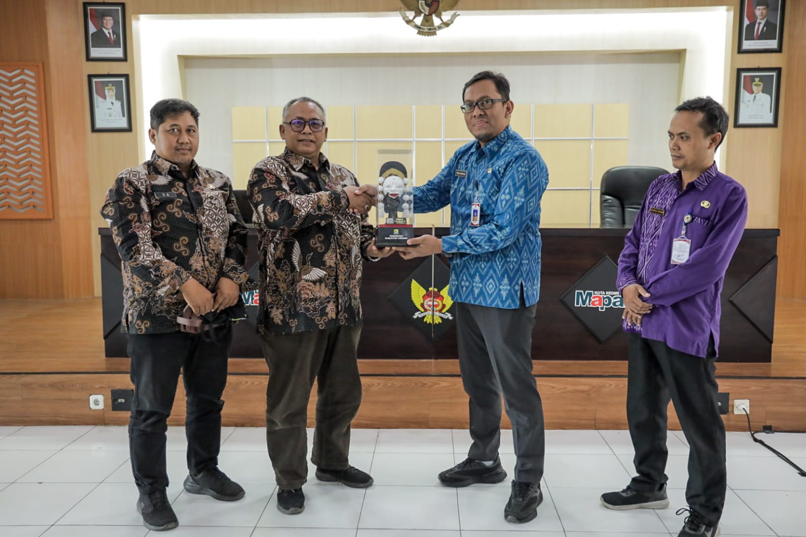 Pemkot Kediri Jadi Tujuan Studi Tiru Pemkab Cirebon dalam Pengelolaan Program Kesra