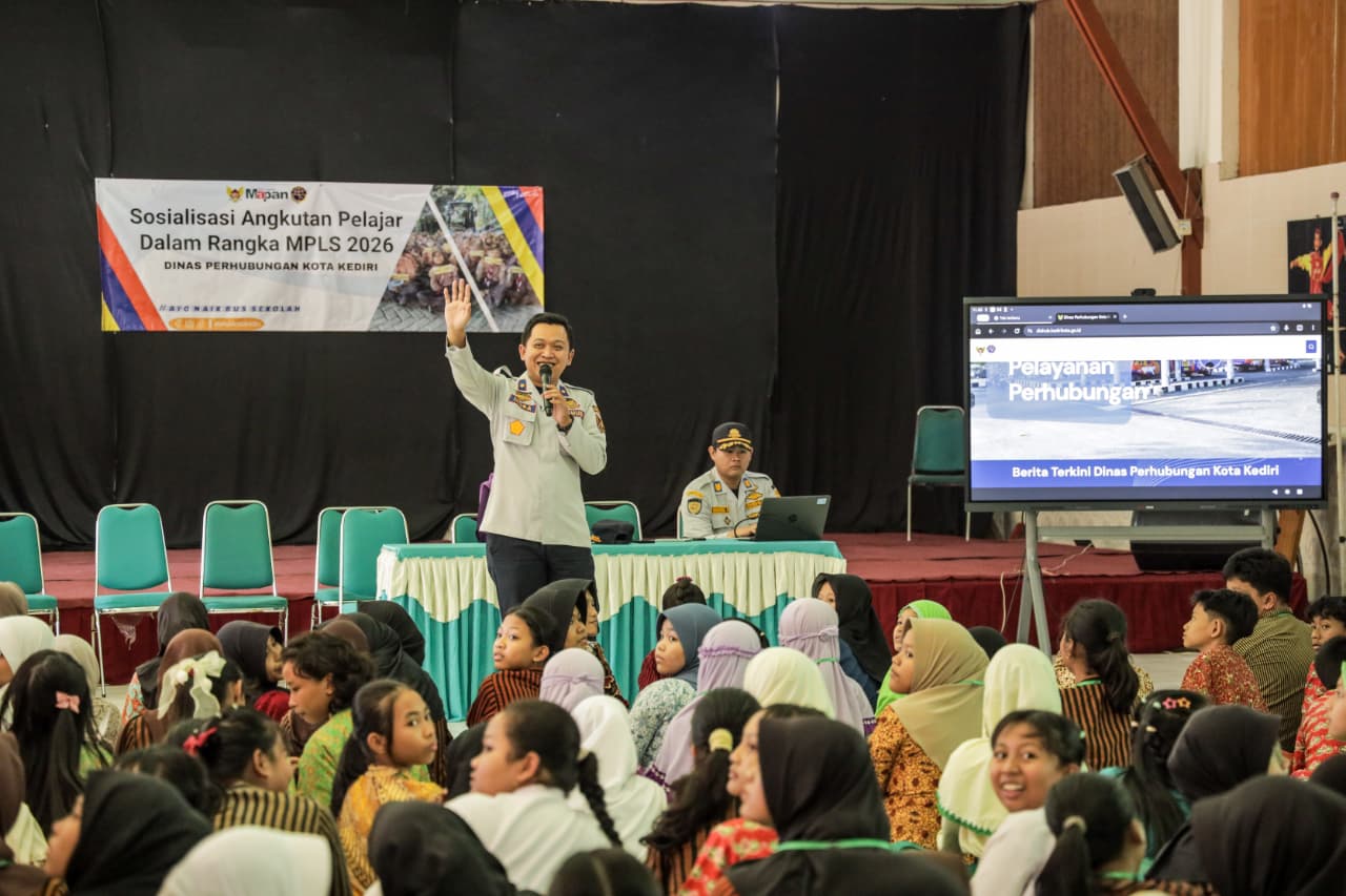 Manfaatkan MPLS, Pemkot Kediri Kenalkan Bus Sekolah Gratis untuk Wujudkan Transportasi Aman bagi Pelajar