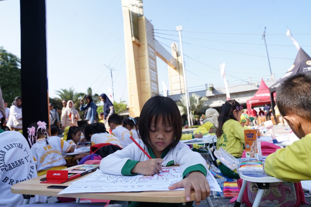 Mbak Wali Hadiri Lomba Mewarnai Crayon Eco-Kids, Cara Seru Kenalkan Peduli Lingkungan dan Menabung Sejak Dini