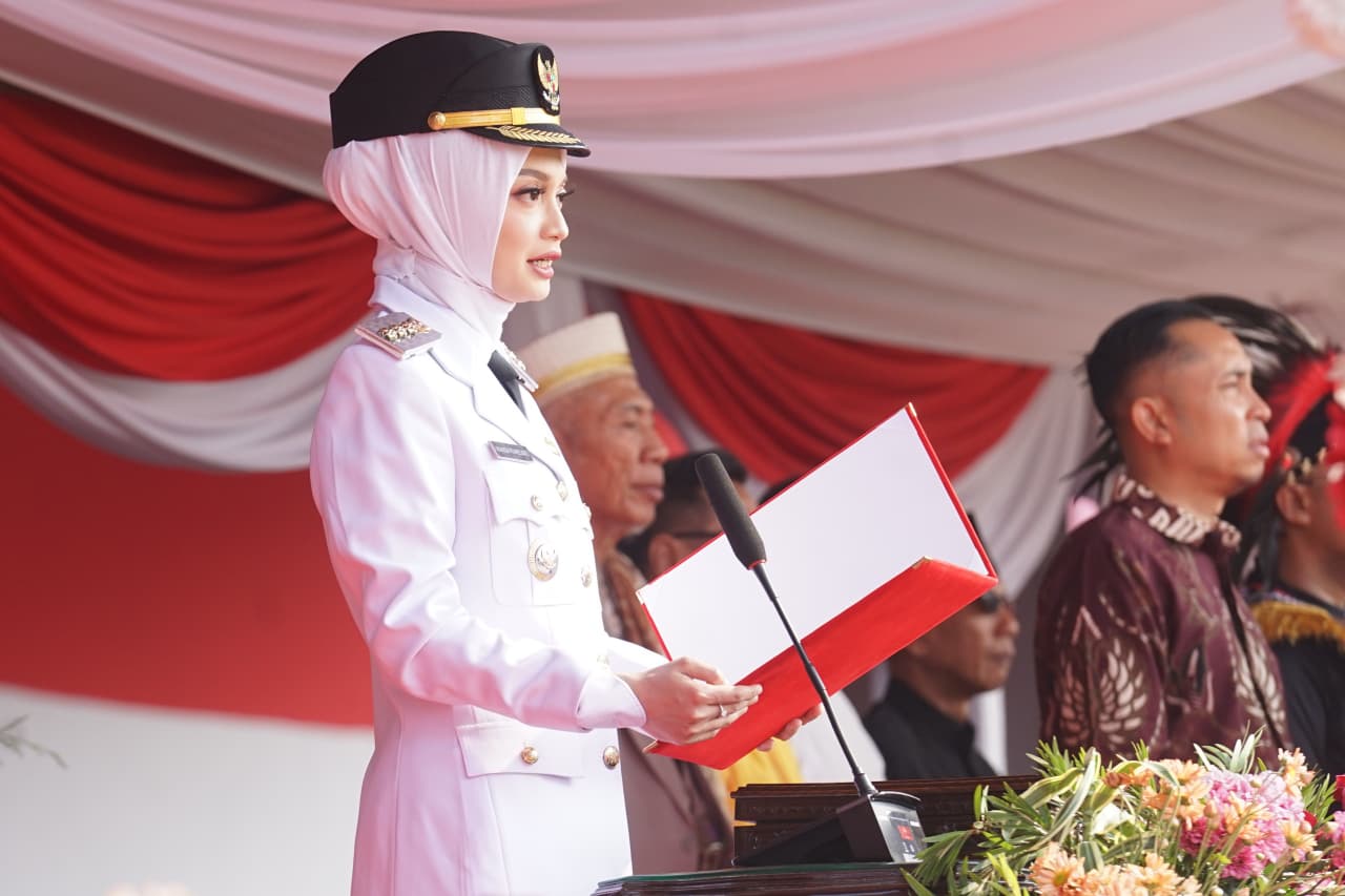 Pimpin Upacara HUT ke-81 RI, Mbak Wali Ajak Masyarakat Terus Belajar, Berinovasi dan Jaga Gotong Royong