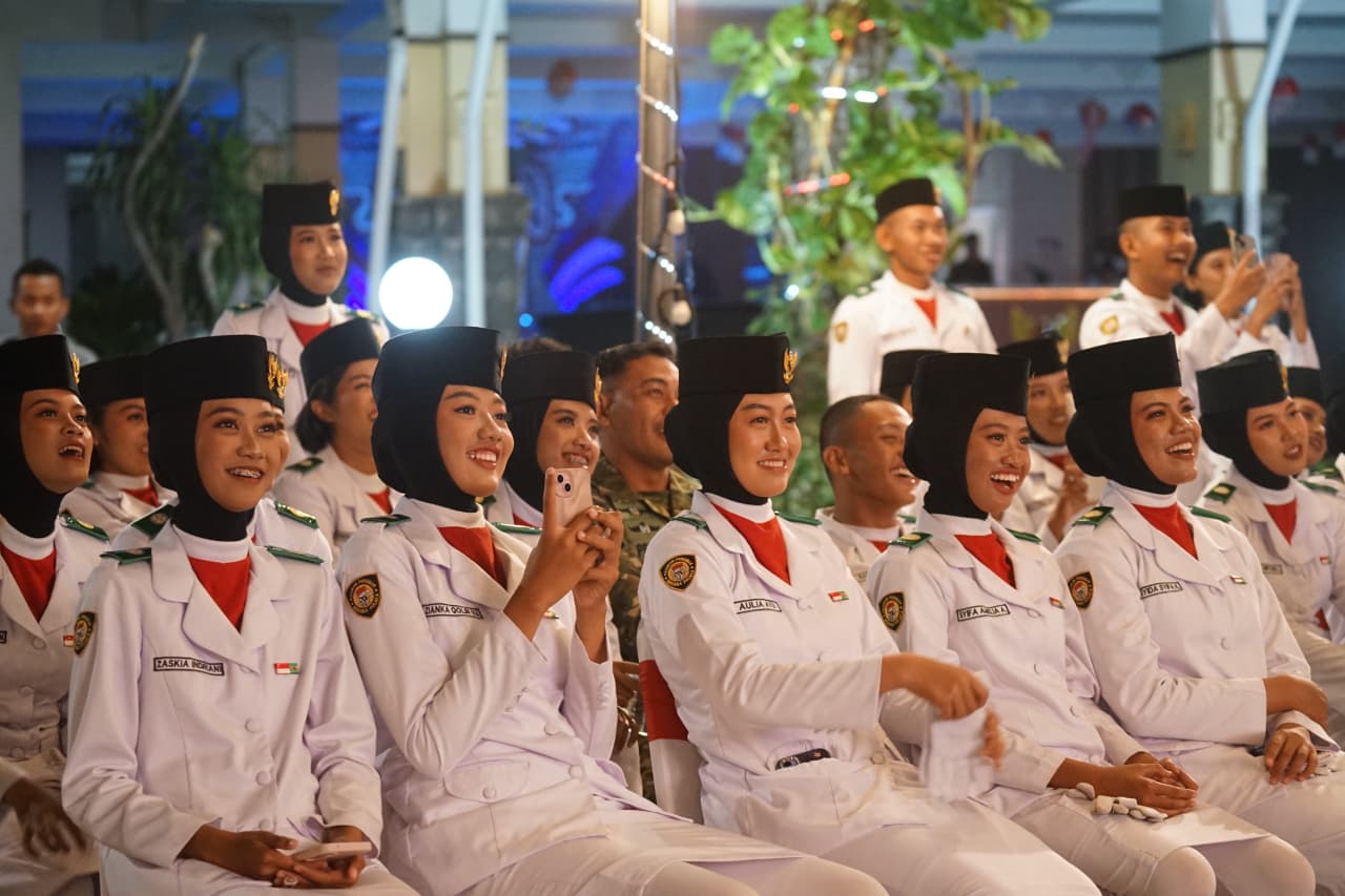Tutup Rangkaian HUT ke-81 RI, Mbak Wali Ajak Paskibraka Terus Terapkan dan Tebarkan Nilai-Nilai Kebaikan