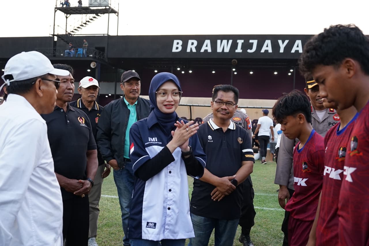 Final Soeratin U-17 Piala Gubernur Jatim di Stadion Brawijaya, Mbak Wali: Terus Berlatih, Tujukkan Kemampuan Terbaik